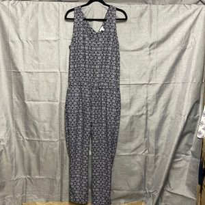 Splendid sleeveless jumpsuit. Navy and white. Size XL. EUC
